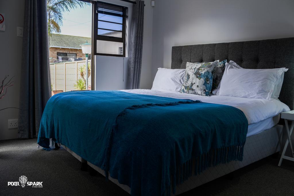 Tyday Accommodation Port Elizabeth Exterior foto