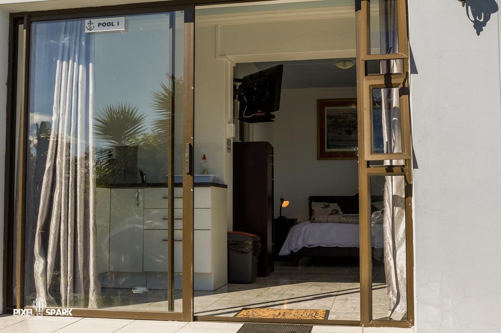 Tyday Accommodation Port Elizabeth Exterior foto