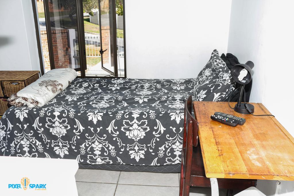 Tyday Accommodation Port Elizabeth Exterior foto