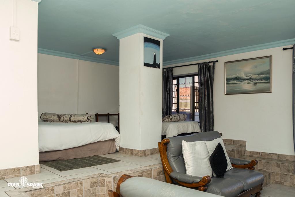 Tyday Accommodation Port Elizabeth Exterior foto