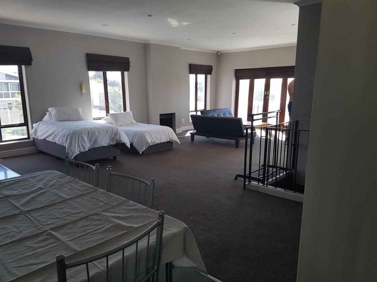 Tyday Accommodation Port Elizabeth Exterior foto