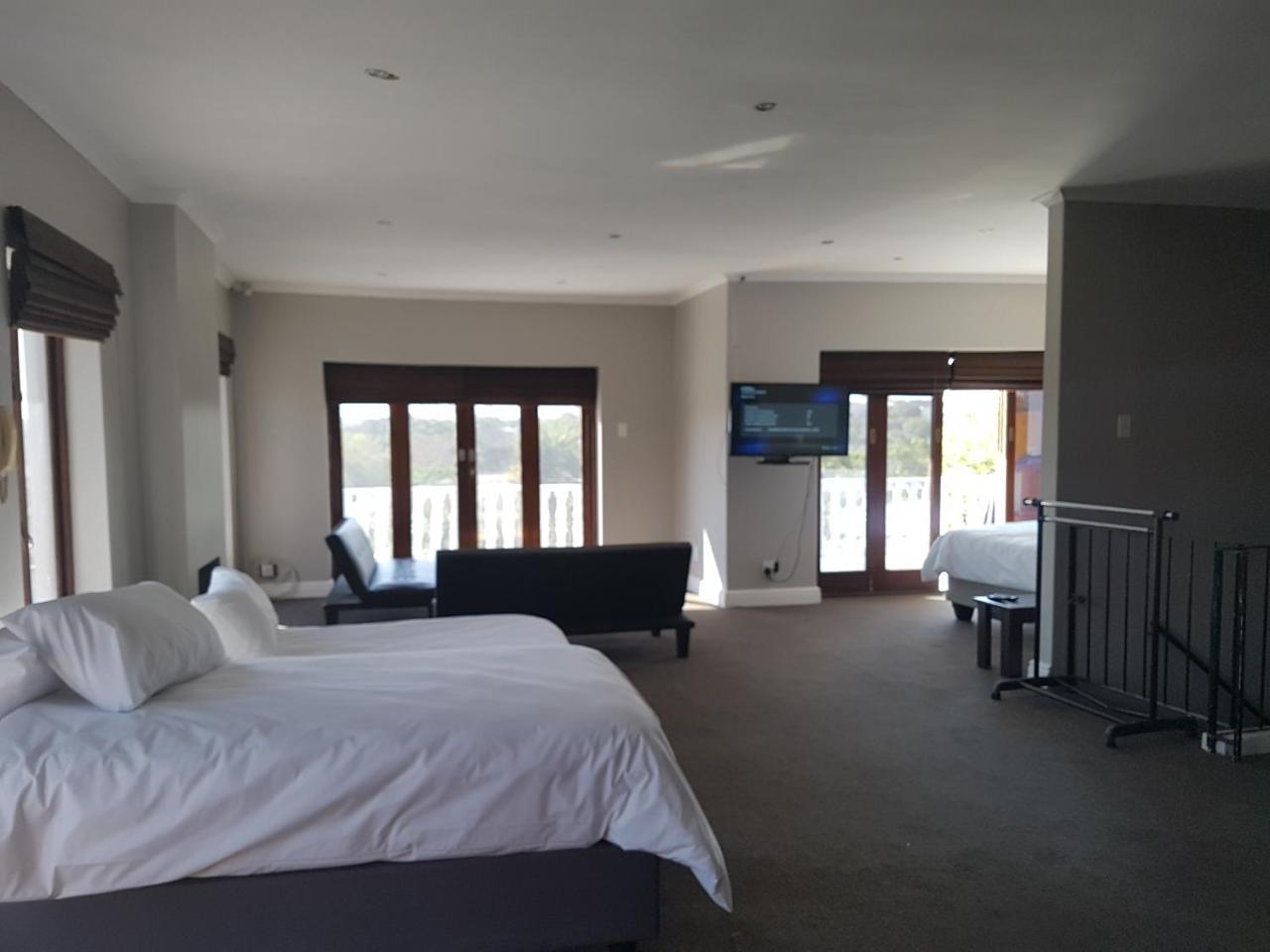 Tyday Accommodation Port Elizabeth Exterior foto